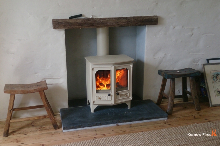 Charnwood Country 6 in Cream