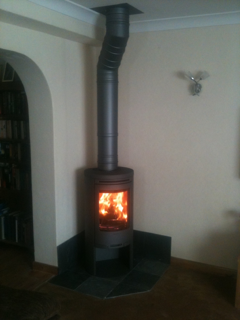 Contura 556 on a tiled hearth