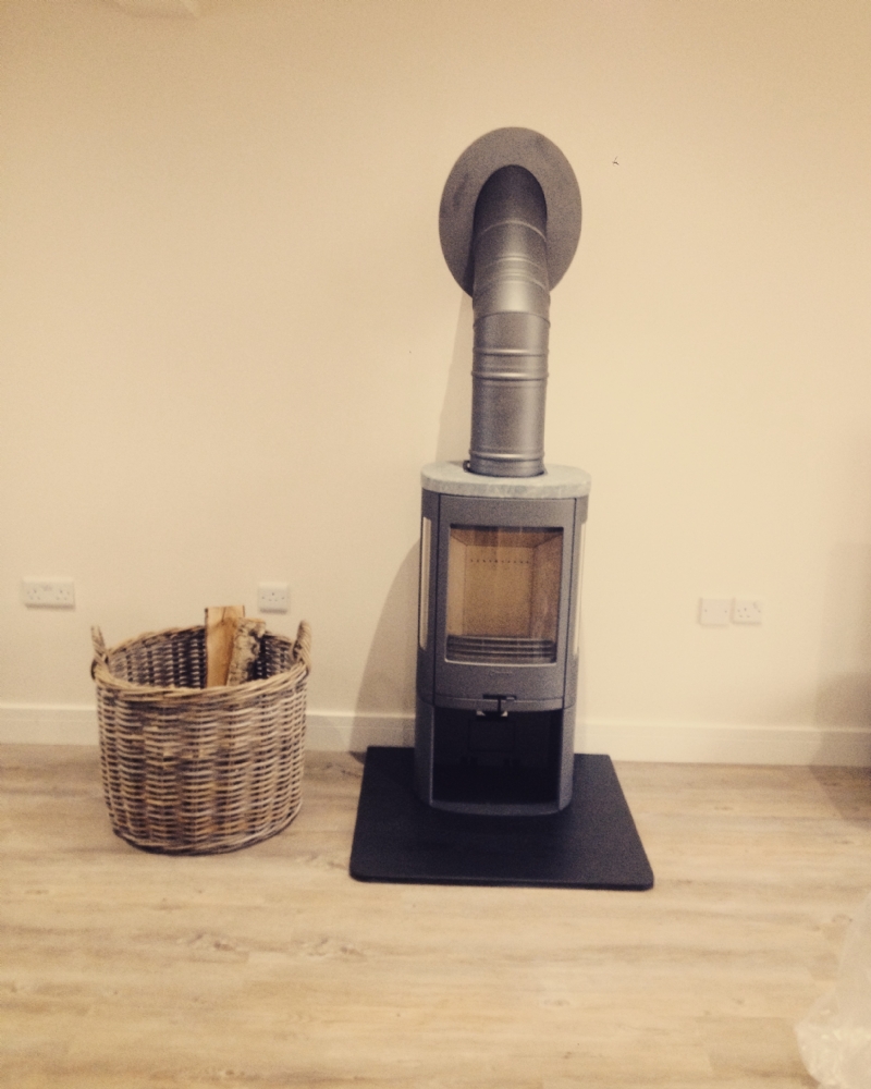 Contura 850 with soapstone top