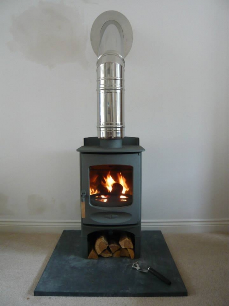 Charnwood C4 with log store and honed slate hearth