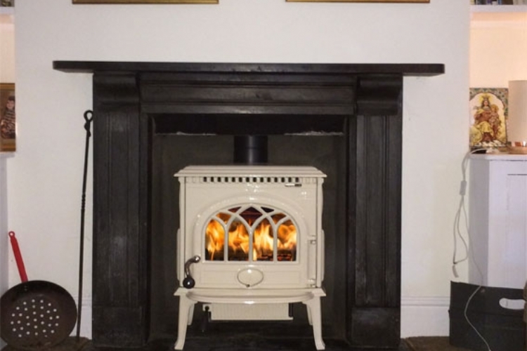 Jotul F3 in Cream