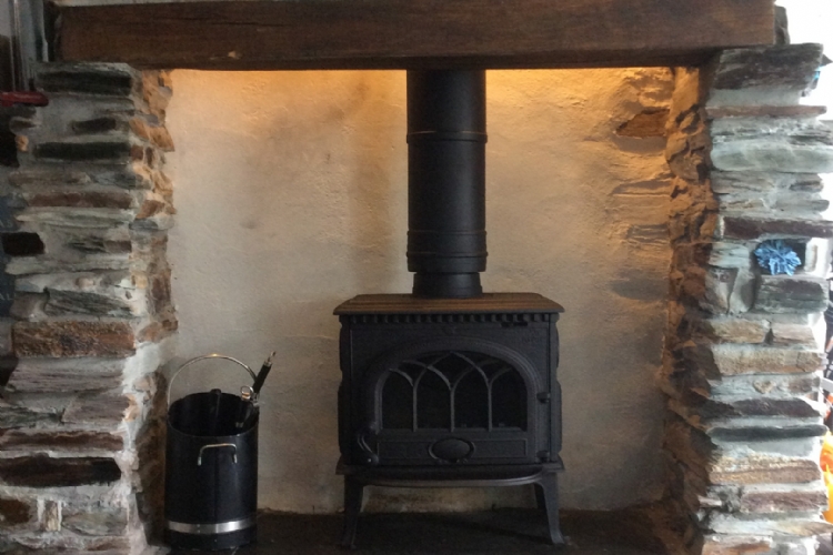 Jotul F3 installed in Cornwall