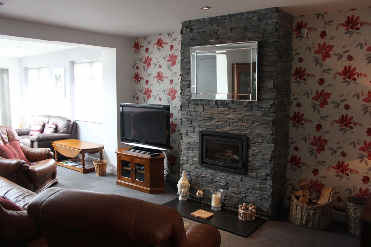 Charnwood Bay in a slate wall