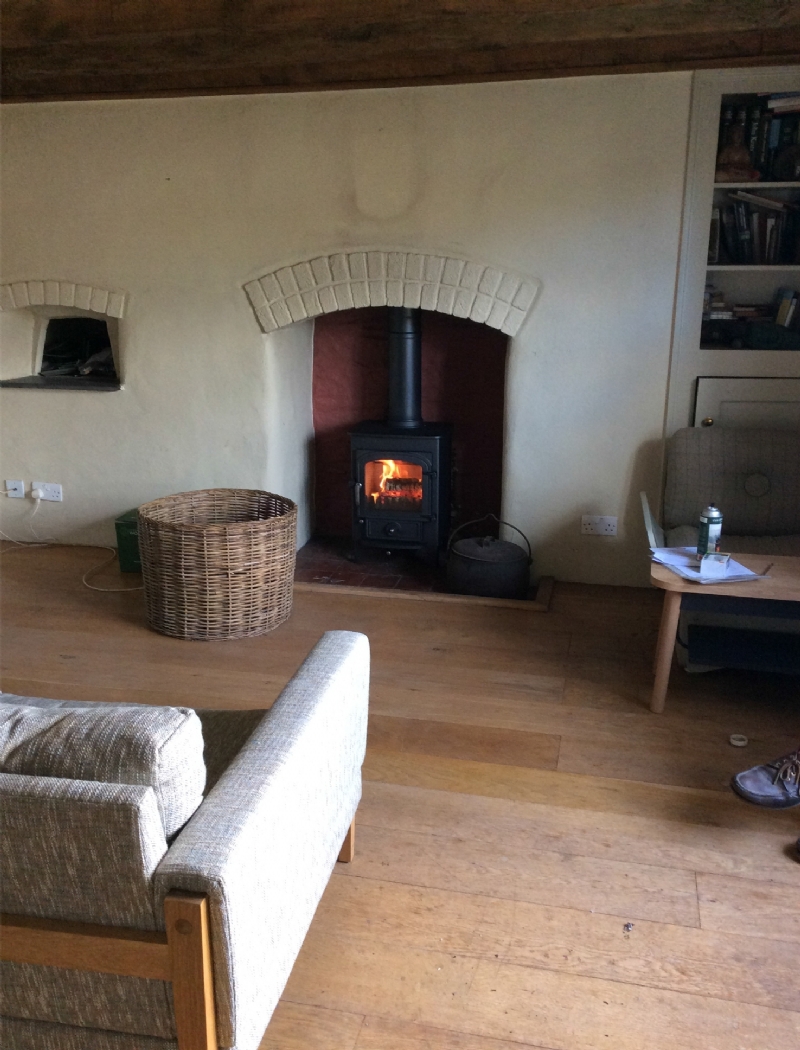 Clearview 400 in a traditional fireplace