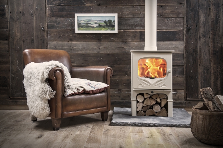 Woodburner which meets 2022 emission regulations